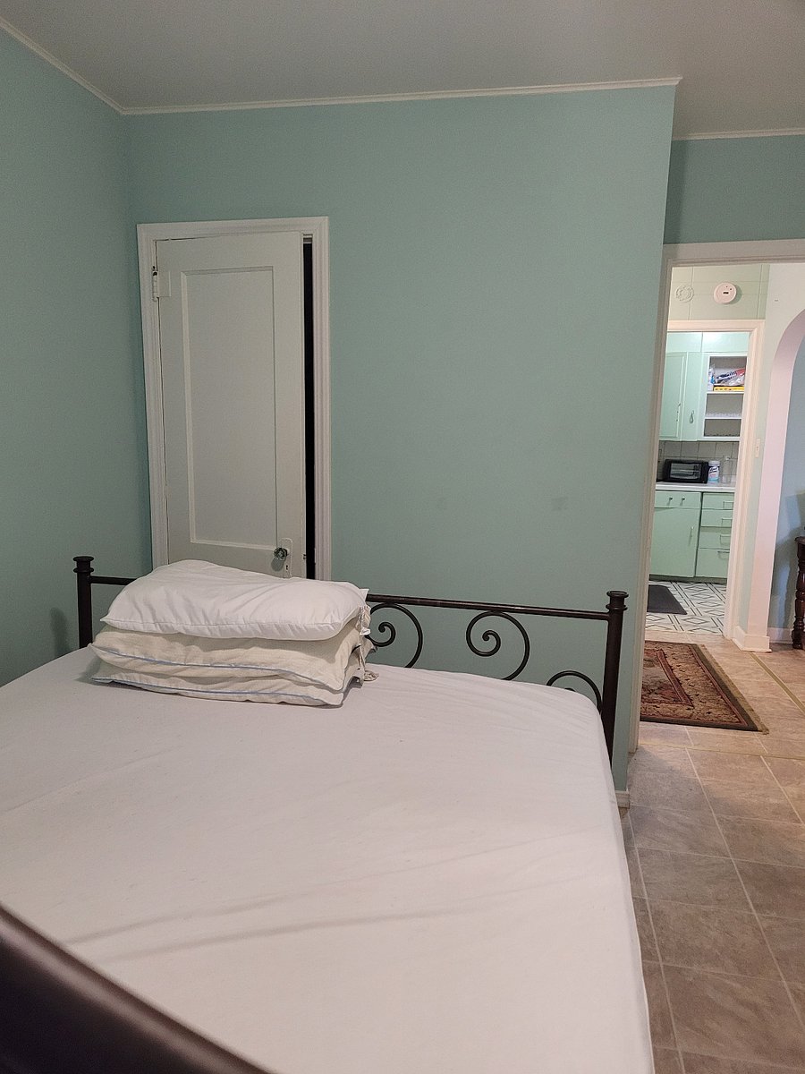 Furnished Finder property 822557_2 photo 4