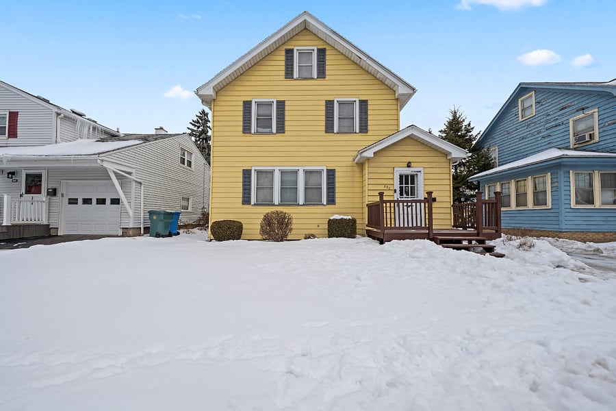 The cute yellow house with so much of character!