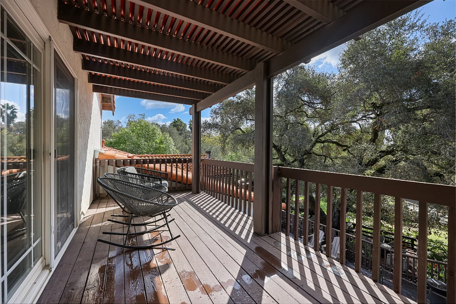 Plenty of seating to enjoy the outdoors