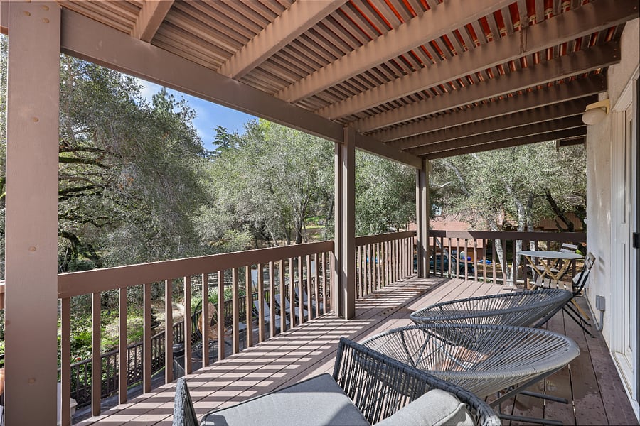Outdoor patio that overlooks the pool