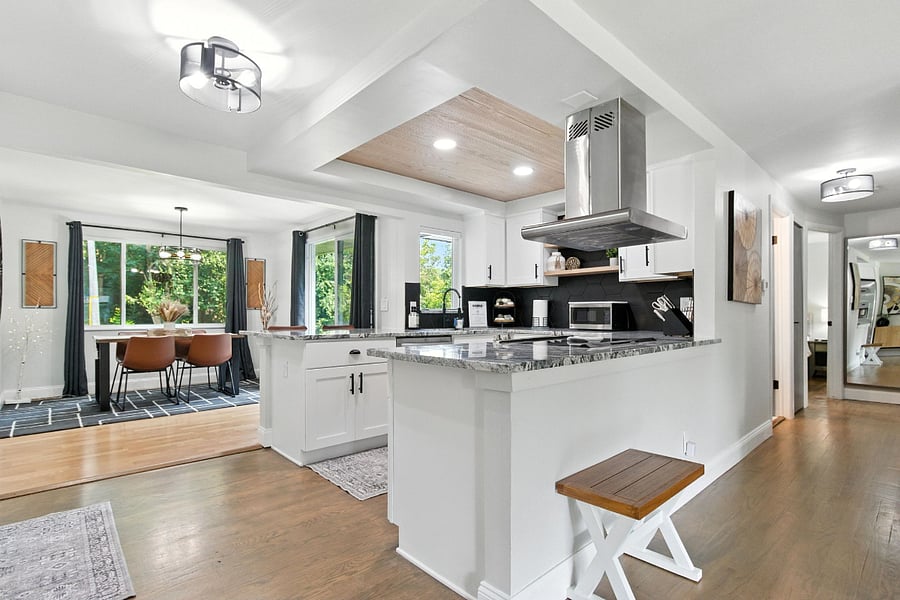 The kitchen is equipped with everything you need to make a meal.