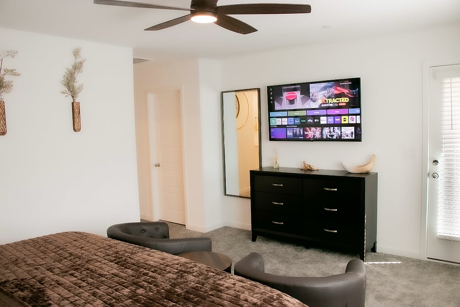 2nd Floor: Master Bedroom w/ 55" Smart TV