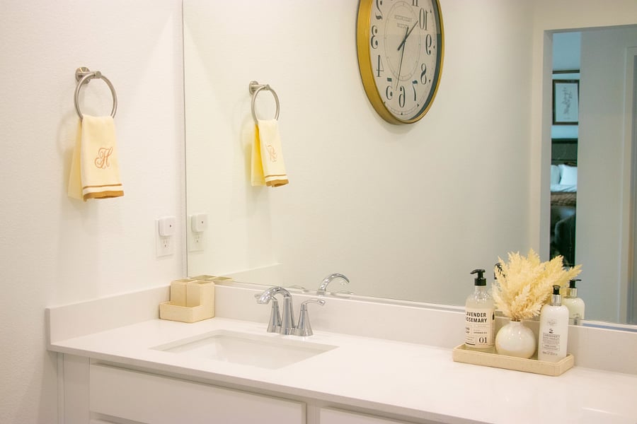2nd Floor: Master Bedroom's En Suite Bathroom
