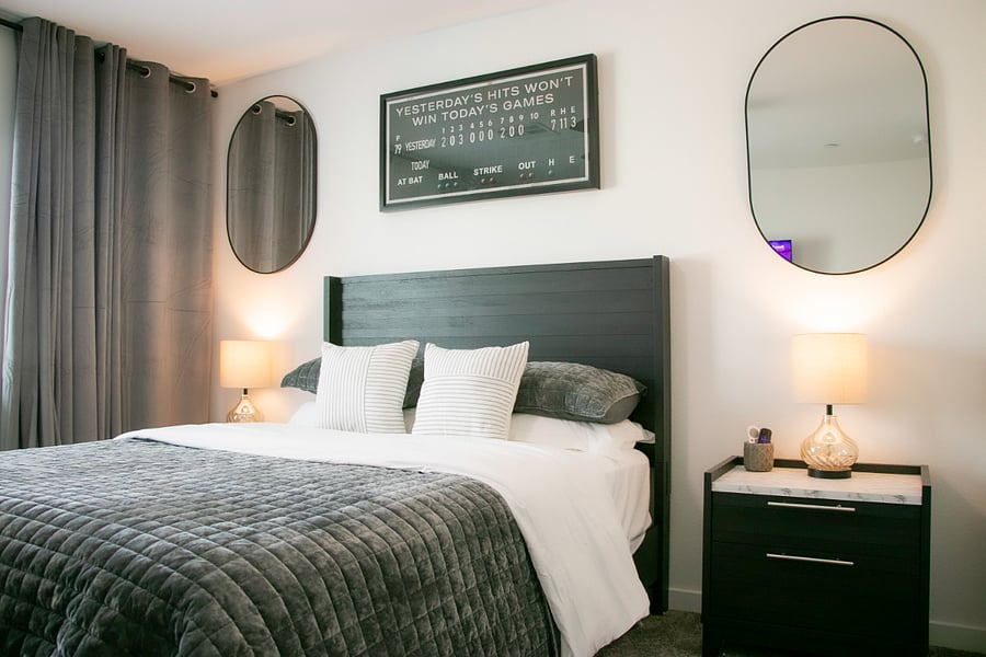 2nd Floor: 3rd Bedroom with Queen Size Bed