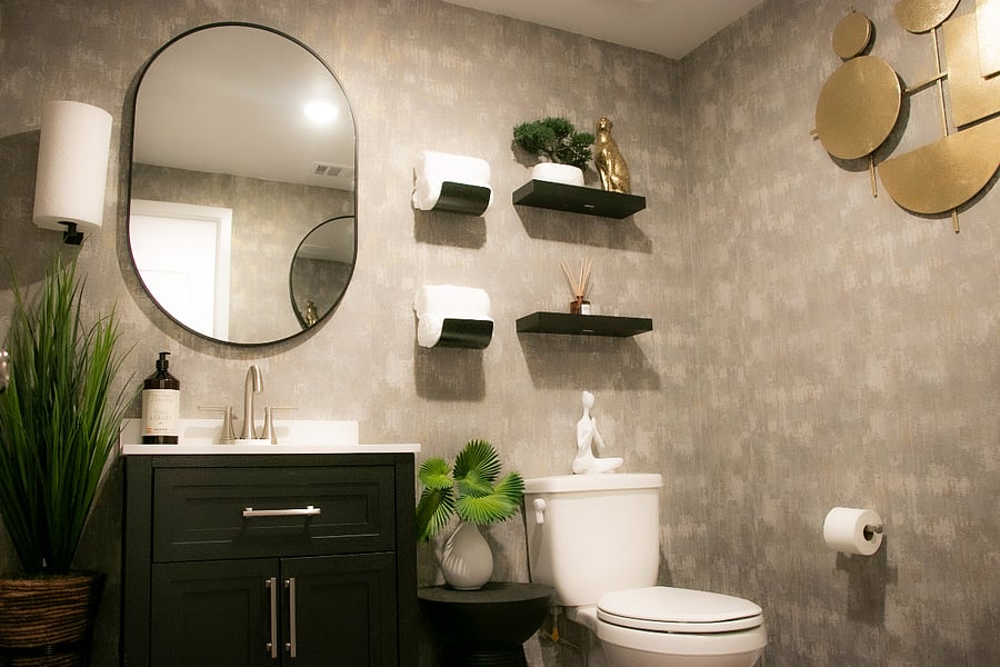 1st Floor: Half Bathroom