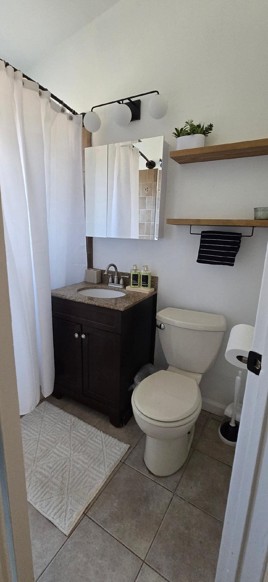 Furnished Finder property 822908_1 photo 10