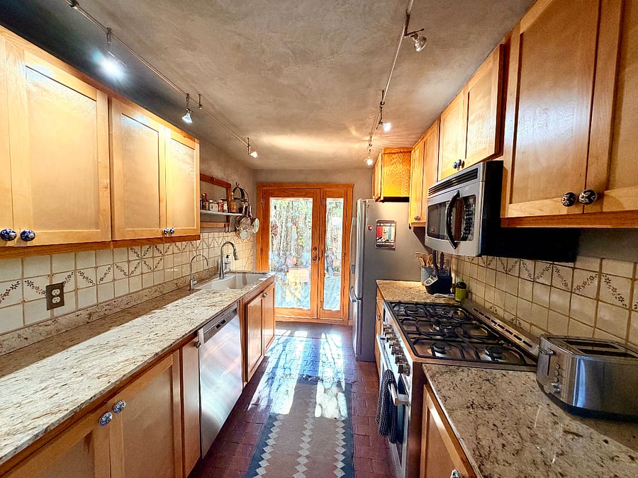 Furnished Finder property 823017_1 photo 7