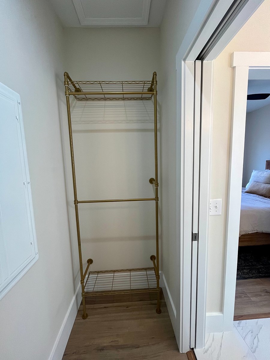 Green House Closet