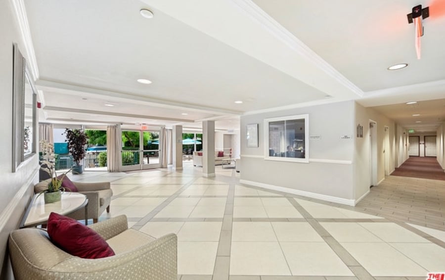 Furnished Finder property 823071_1 photo 14