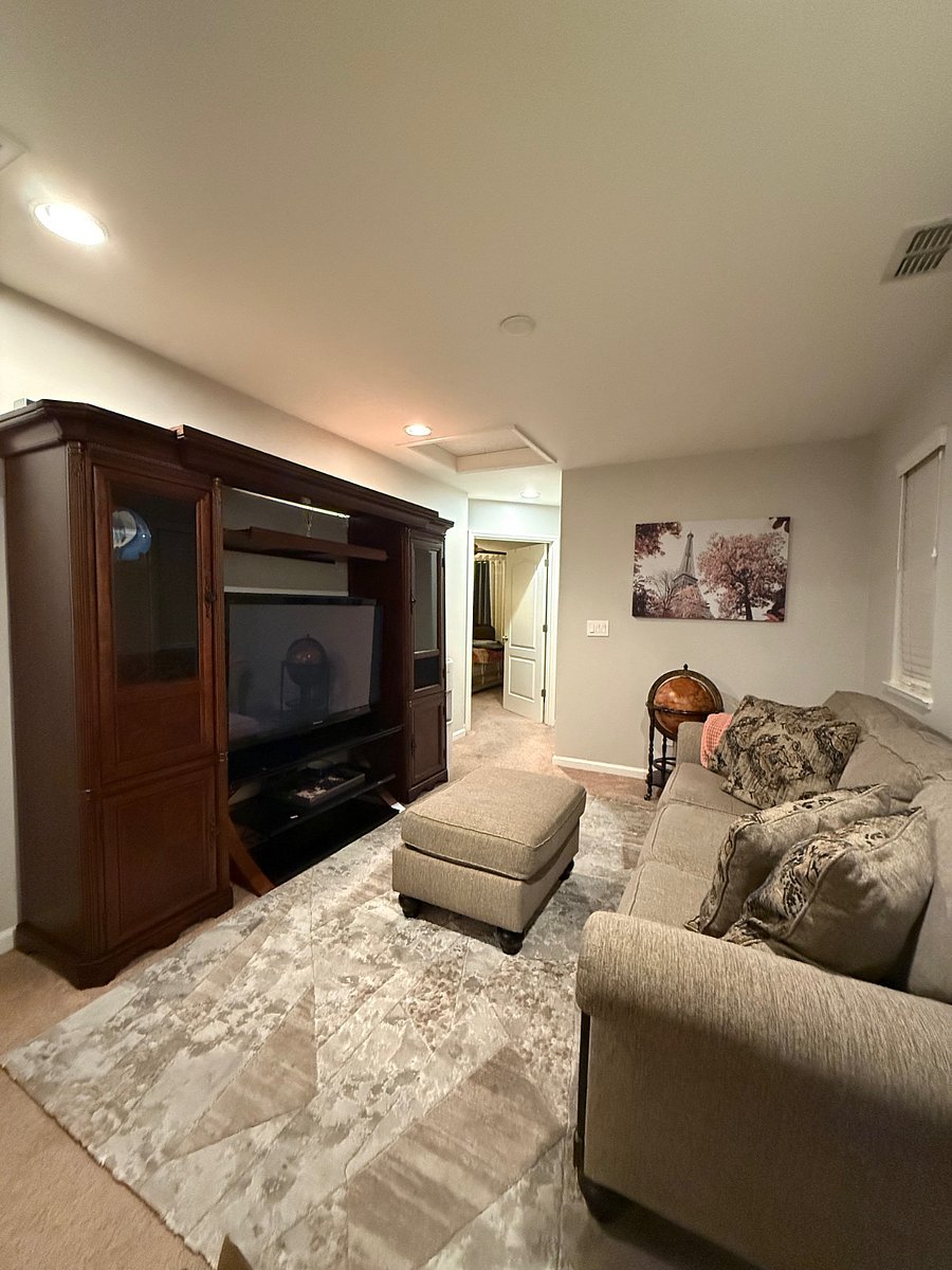Furnished Finder property 823127_1 photo 15
