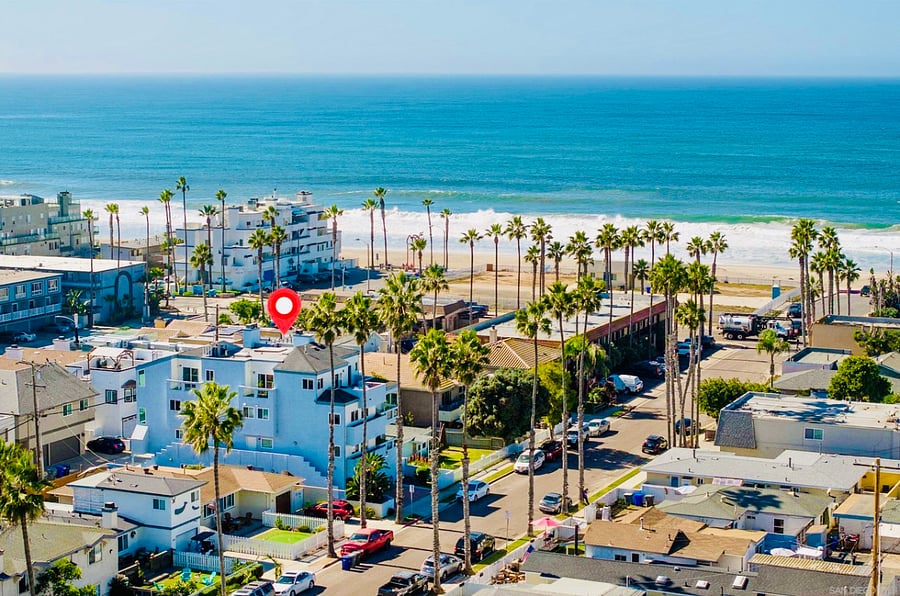Ariel View, steps to the BEACH!