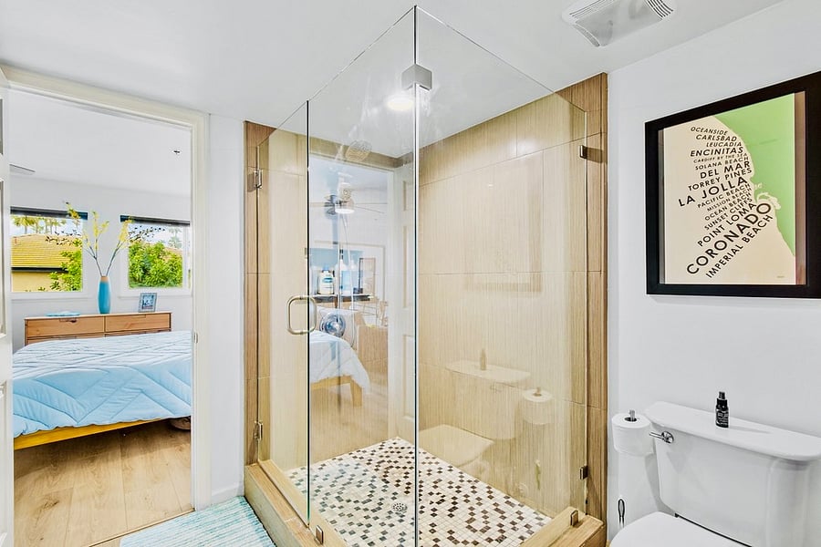Huge Glass Enclosed Shower with Dual Shower Heads!