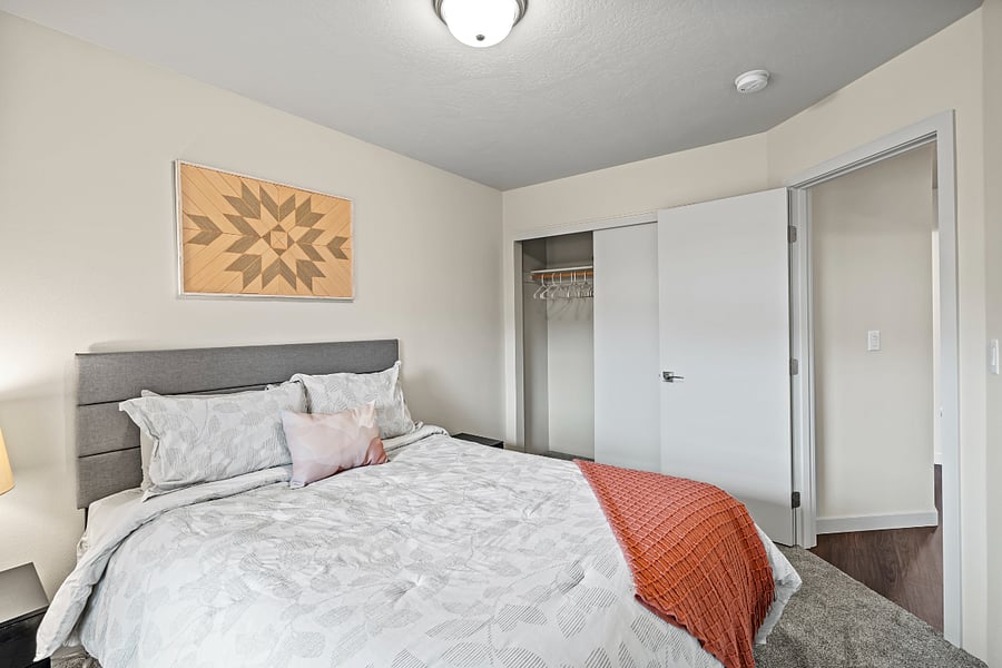 Large bedroom #1 with queen size bed.