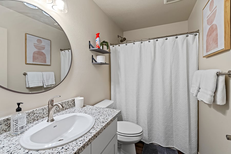 Full size bathroom