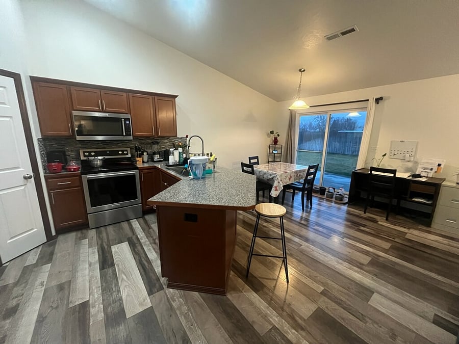 Furnished Finder property 823387_2 photo 9