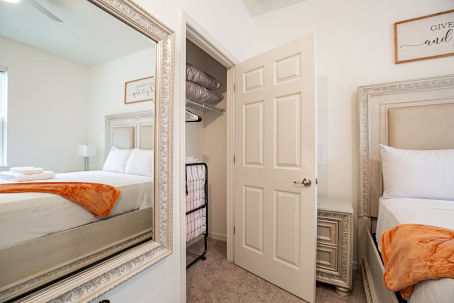 Furnished Finder property 823401_1 photo 22