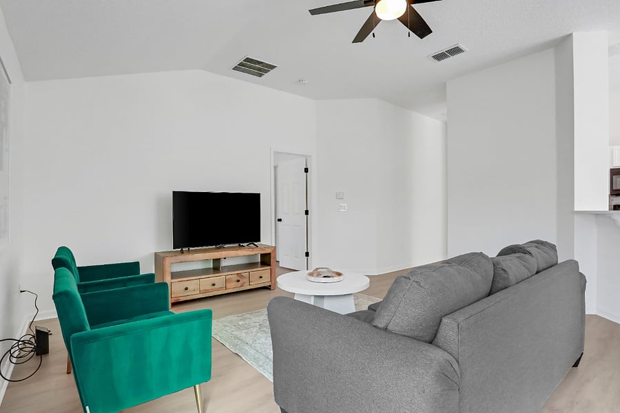 Furnished Finder property 823404_1 photo 17