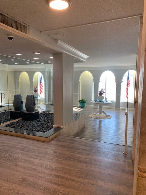 Lobby main floor