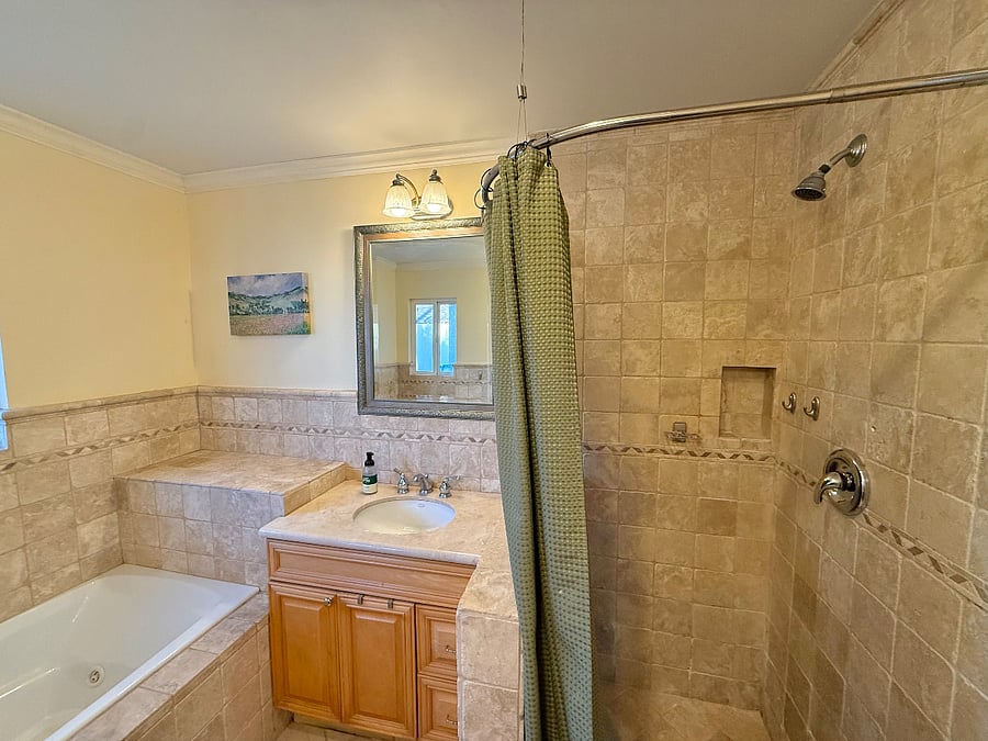 Furnished Finder property 823503_1 photo 3