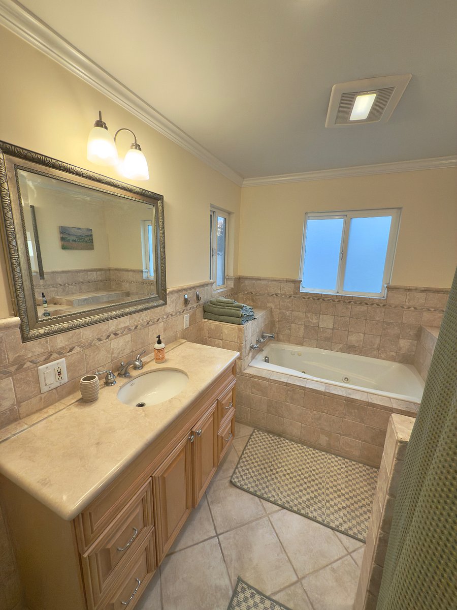 Furnished Finder property 823503_1 photo 9