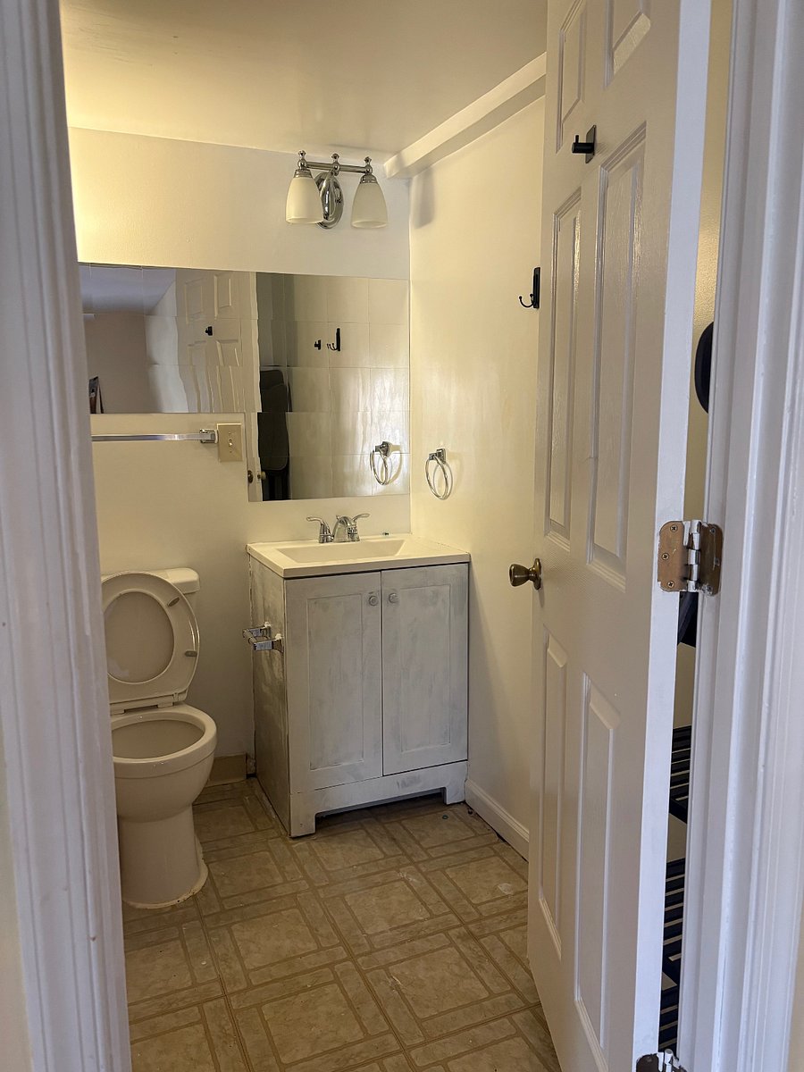 Furnished Finder property 823612_1 photo 21
