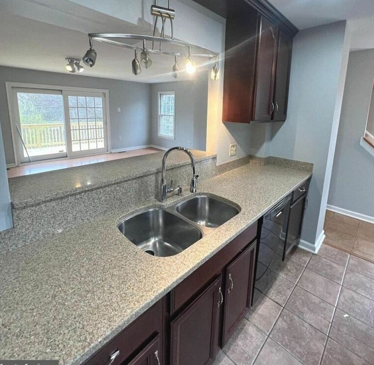 Furnished Finder property 823612_1 photo 14