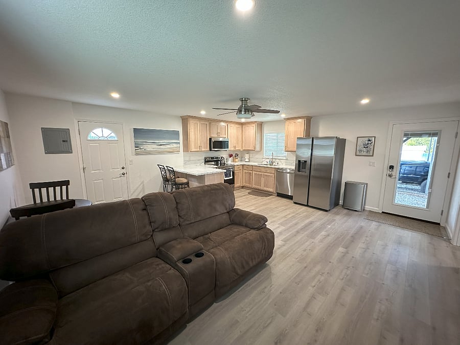 Furnished Finder property 823613_1 photo 3