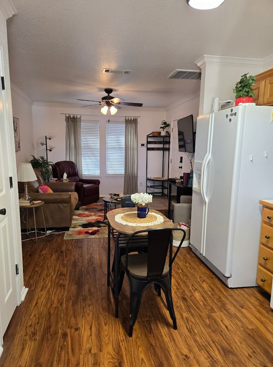 Furnished Finder property 823621_1 photo 3