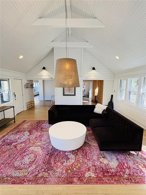 Furnished Finder property 823625_2 photo 3