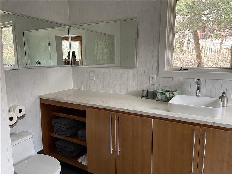 Furnished Finder property 823625_2 photo 12