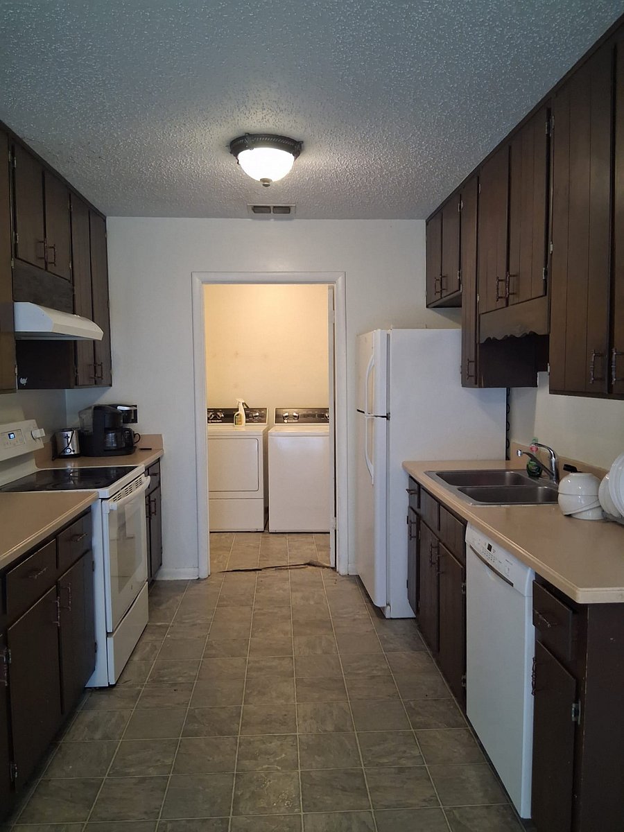 Furnished Finder property 823831_3 photo 7