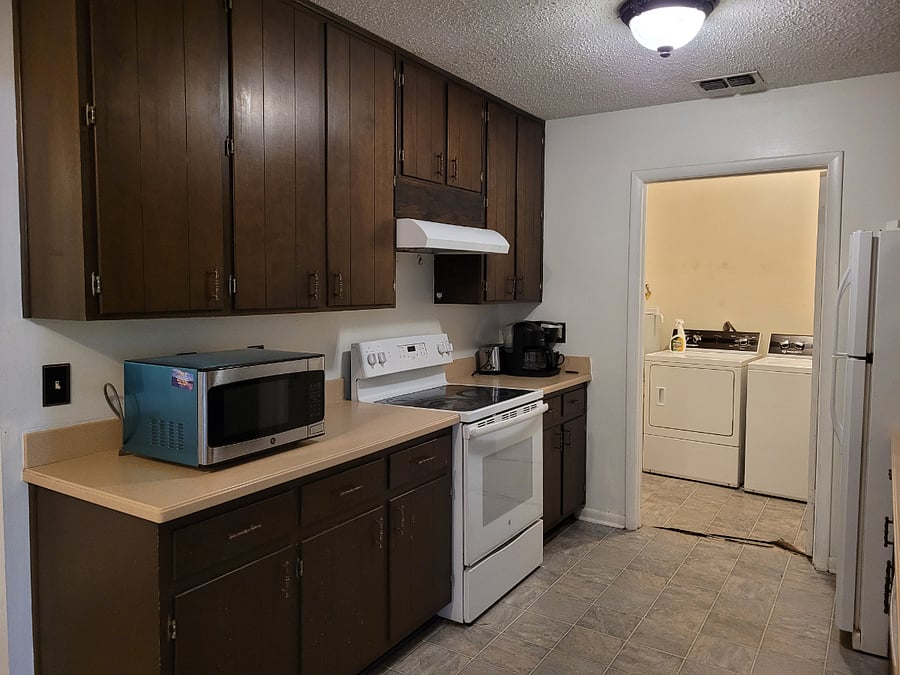 Furnished Finder property 823831_3 photo 8