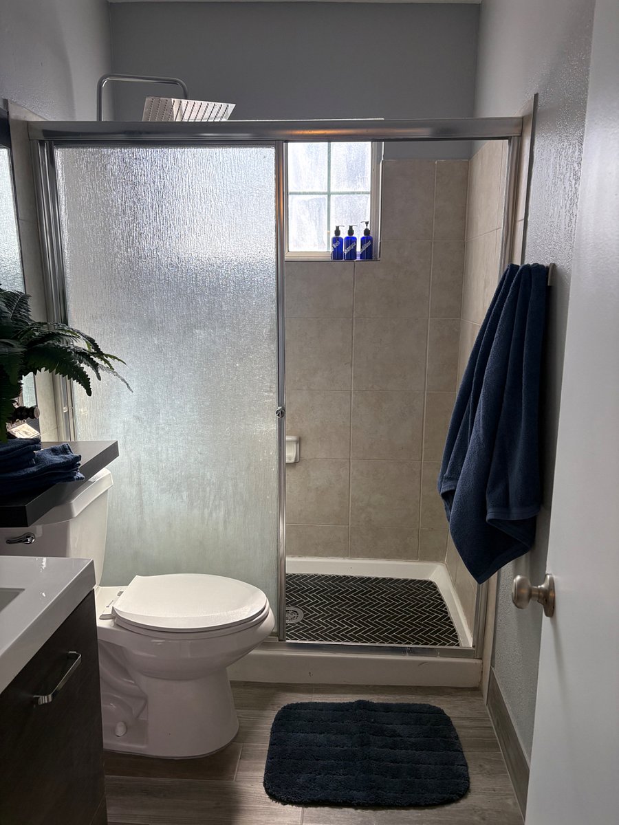 Furnished Finder property 823873_1 photo 9