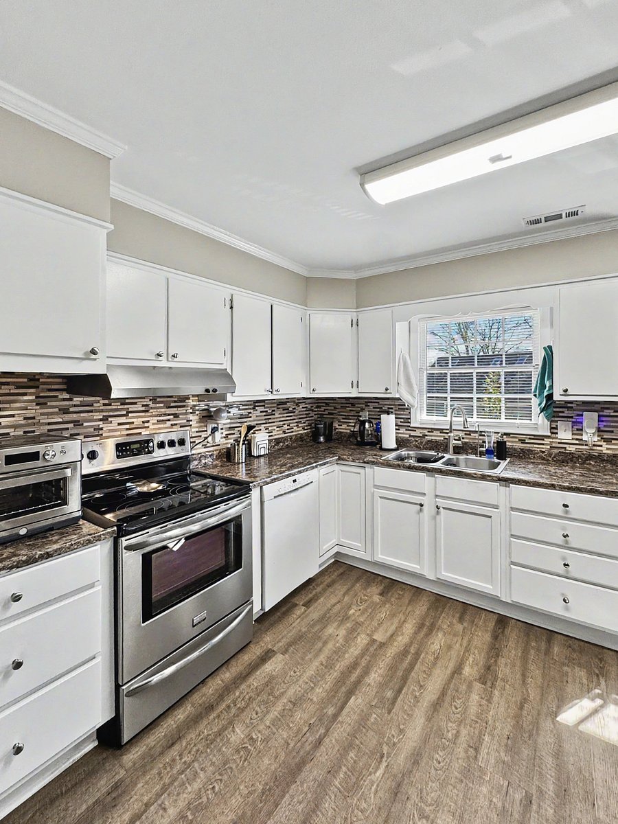 Furnished Finder property 823887_1 photo 15