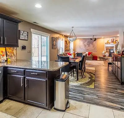 Furnished Finder property 823888_1 photo 7