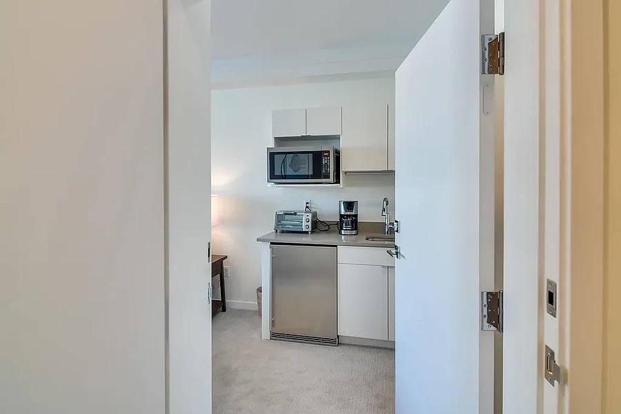 Furnished Finder property 823894_1 photo 18