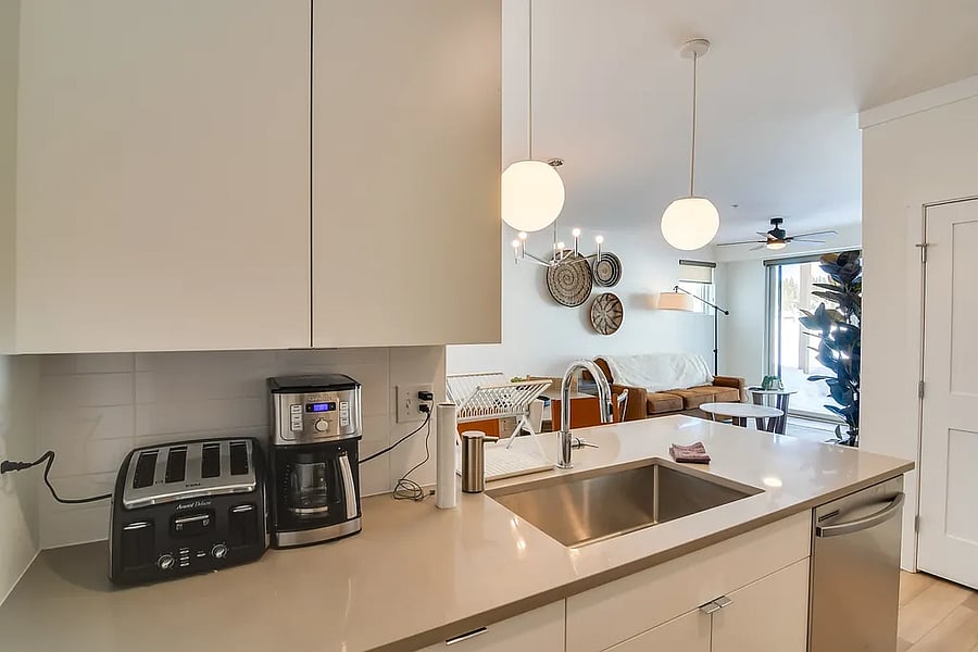 Furnished Finder property 823894_2 photo 16