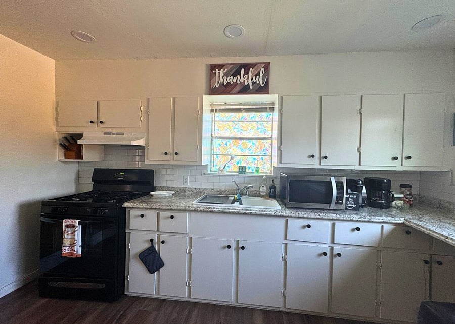 fully equipped kitchen