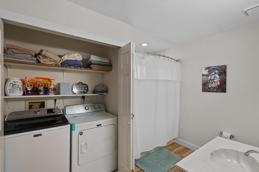 Furnished Finder property 823990_1 photo 18
