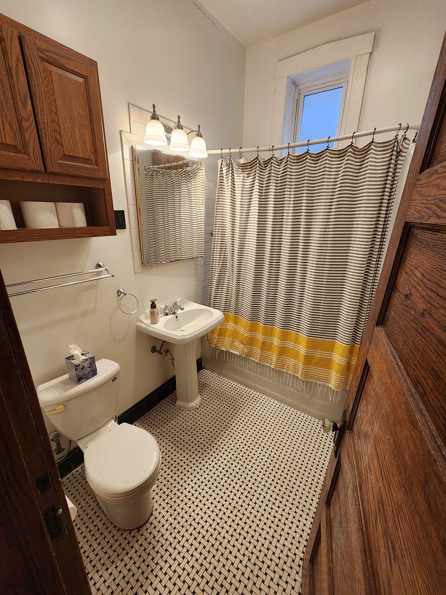Furnished Finder property 823999_1 photo 3