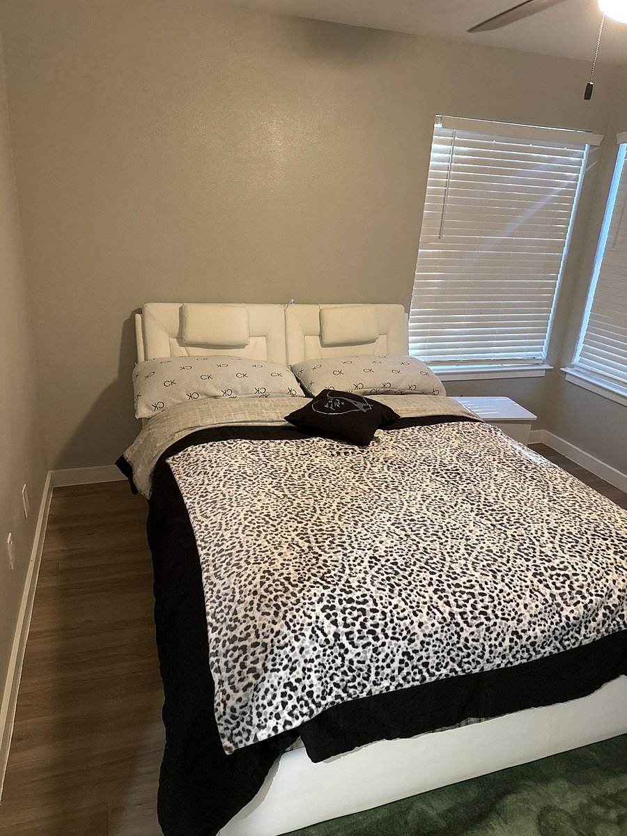 Furnished Finder property 824002_1 photo 2