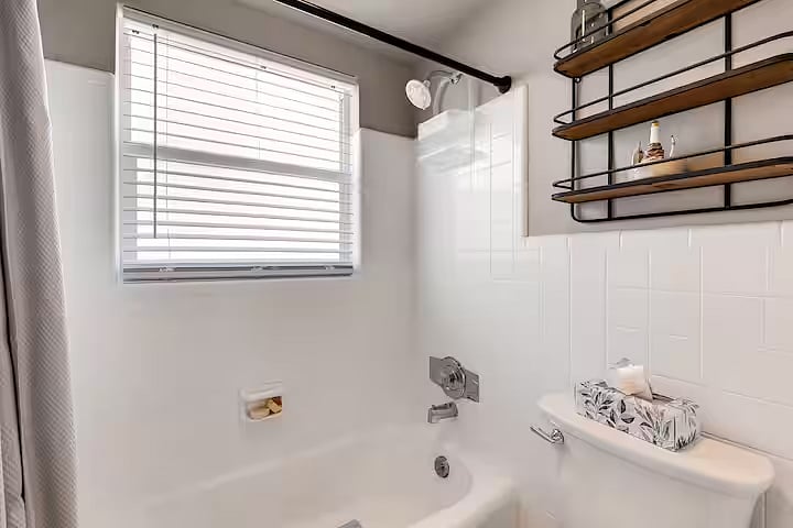 Furnished Finder property 824062_1 photo 15