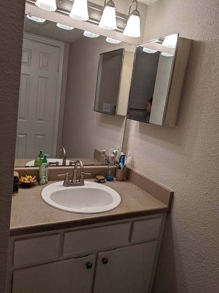 Furnished Finder property 824099_1 photo 10