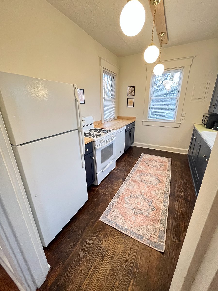 spacious, light filled ORIGINAL 1920s chef's kitchen with modern updates
