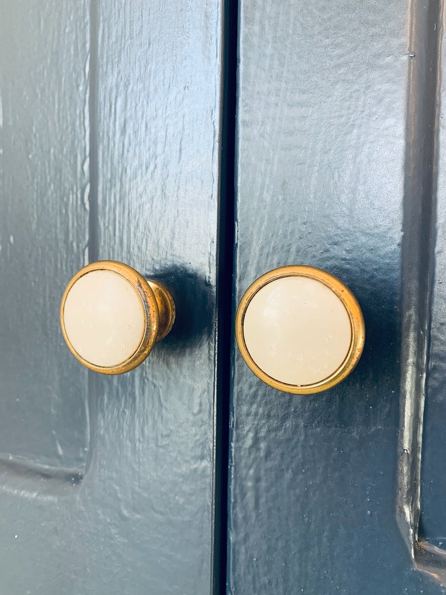 fully restored 1920s period details