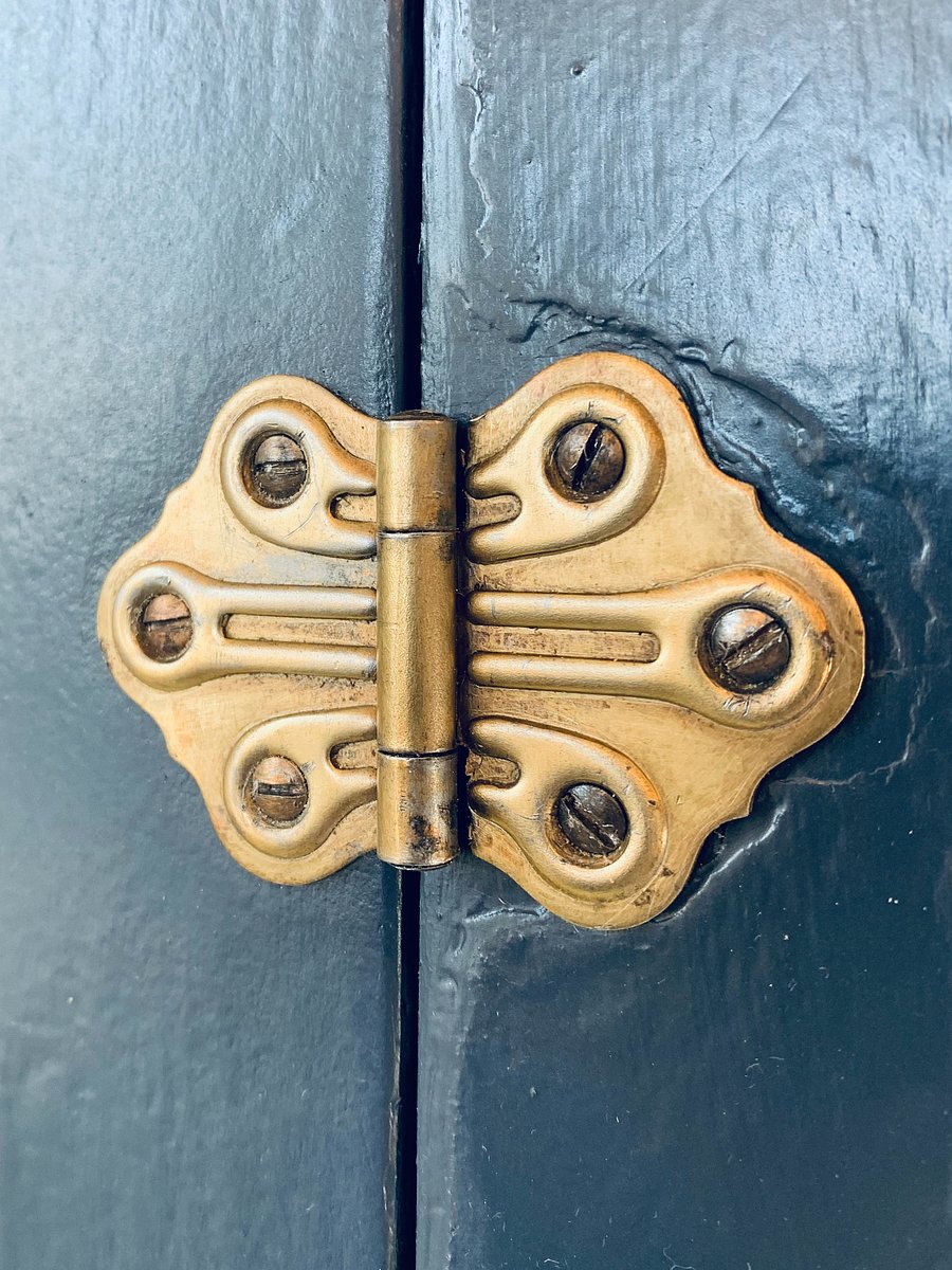 fully restored 1920s period details