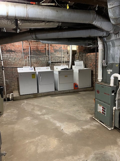 dedicated washer/dryer for each unit in the duplex