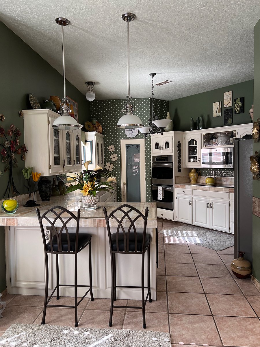 Furnished Finder property 824159_1 photo 9