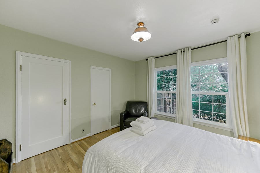 Furnished Finder property 824185_1 photo 16