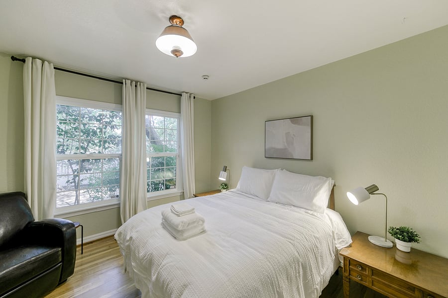 Furnished Finder property 824185_1 photo 17